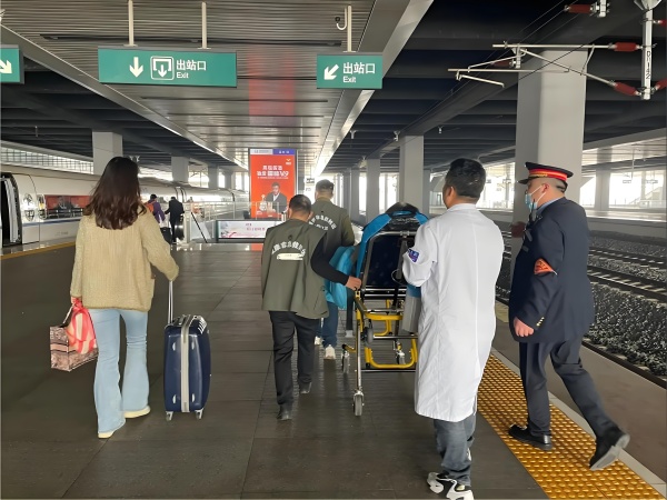 救护车转运中心-长短途救护车